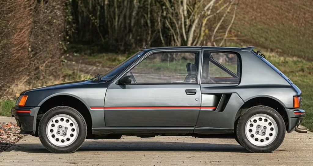Une Peugeot 205T16 frôle les 300.000 euros en Angleterre