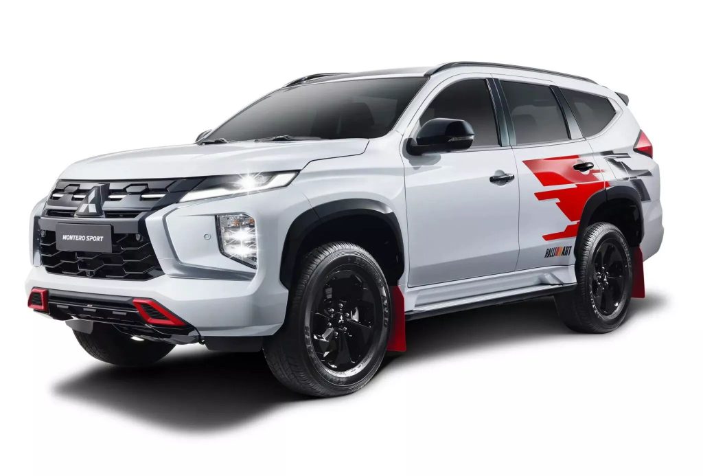 Le Mitsubishi Pajero « Ralliart » se la joue « racing » Mitsubishi Pajero Ralliart