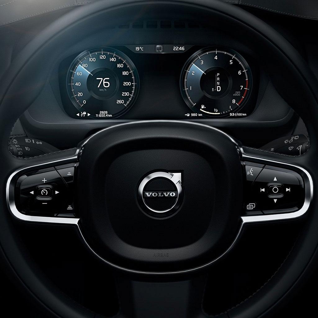 hd-bienvenue_bord_du_nouveau_volvo_xc90_1-12