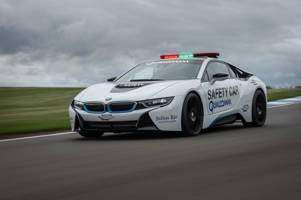 hd-bmw_et_la_formula_e_i8_i3_et_x5_xdrive40e_au_service_1
