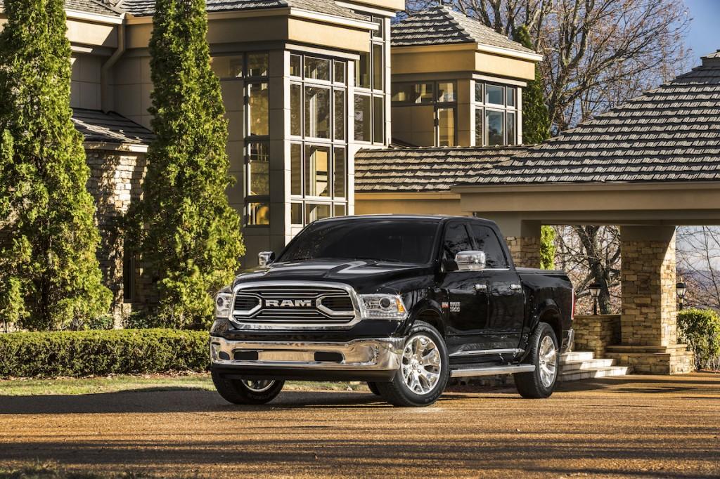 hd-chicago_2015_ram_laramie_limited_1-20