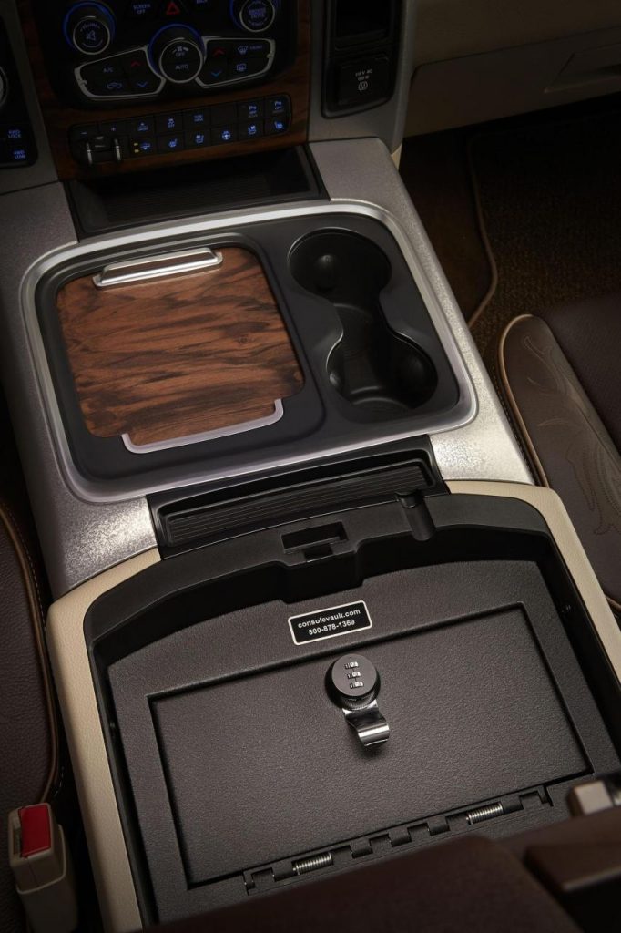 hd-dallas_2015_ram_texas_ranger_concept_1-14