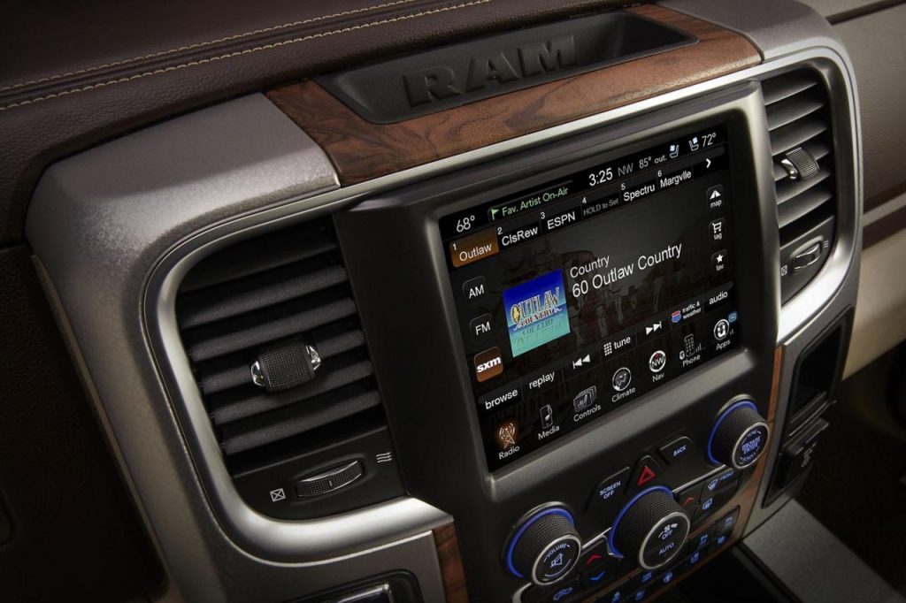 hd-dallas_2015_ram_texas_ranger_concept_1-15