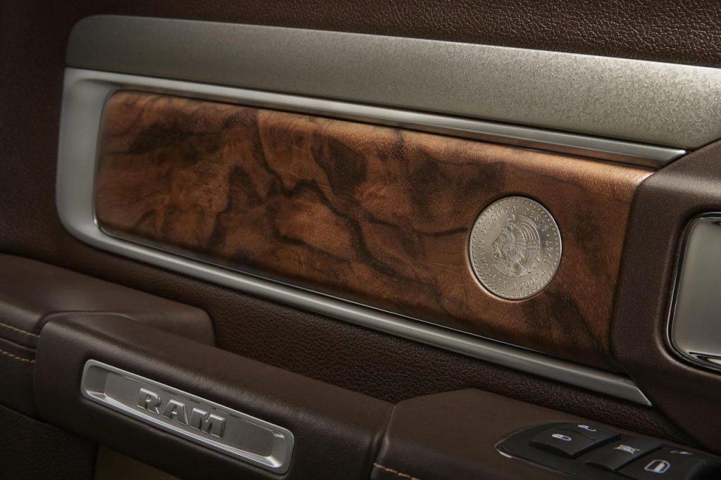 hd-dallas_2015_ram_texas_ranger_concept_1-17