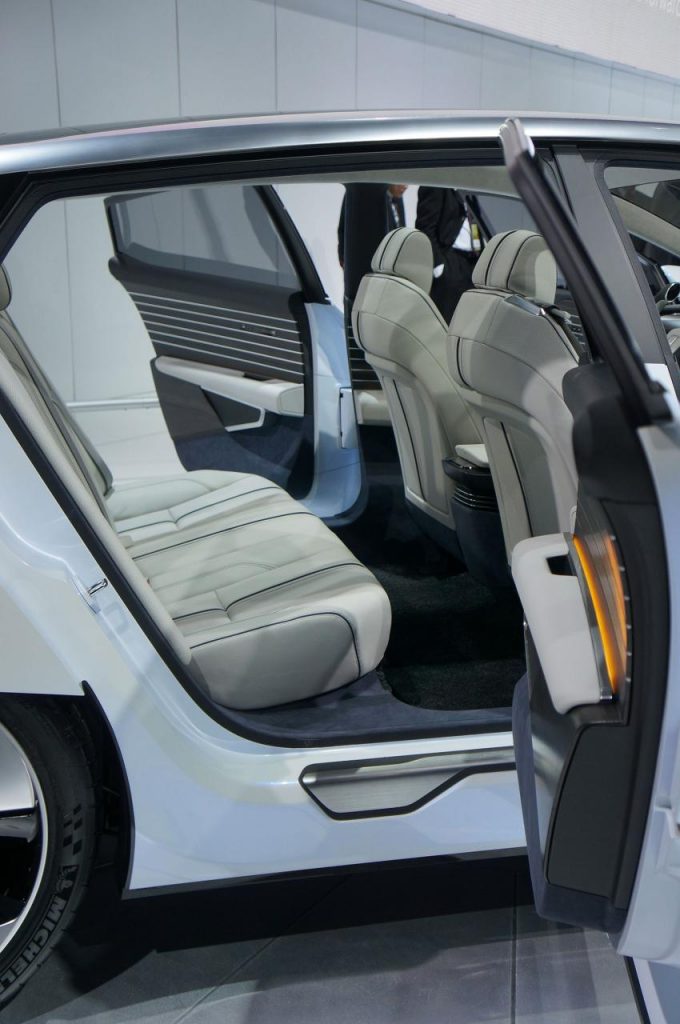 hd-dtroit_2015_live_honda_fcv_concept_1-10