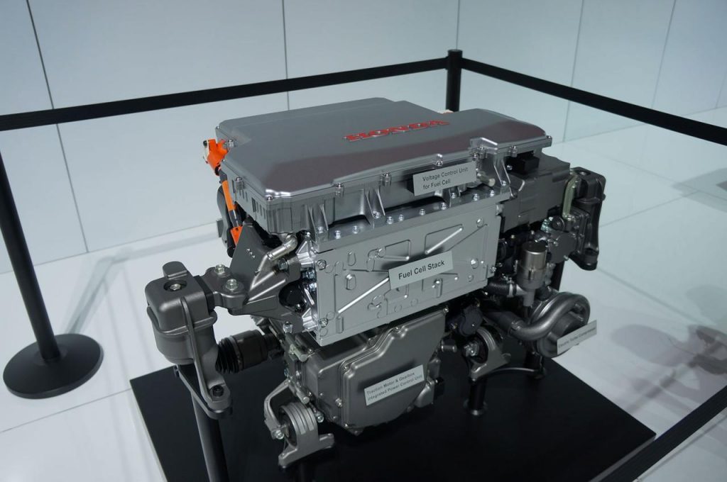 hd-dtroit_2015_live_honda_fcv_concept_1-2