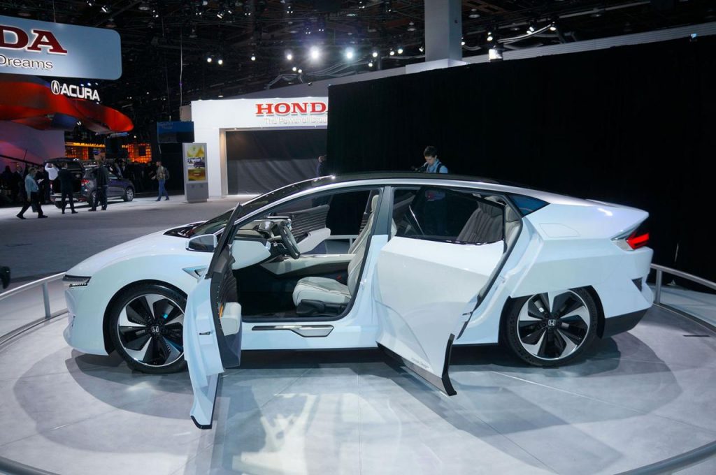 hd-dtroit_2015_live_honda_fcv_concept_1-6