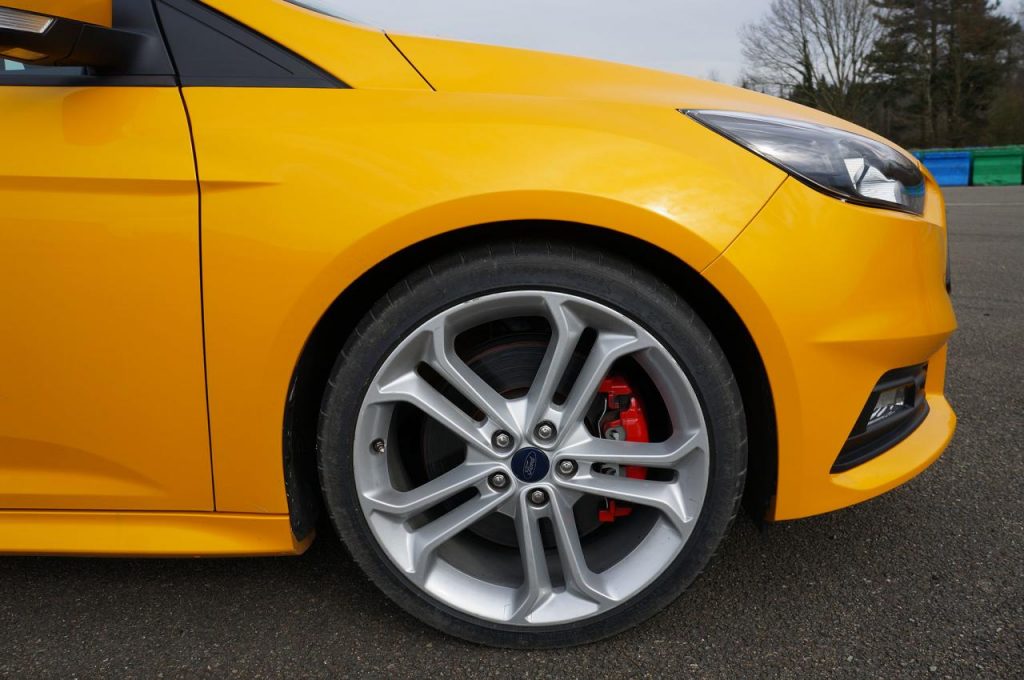 hd-essai_ford_focus_st_accomplie_1-23