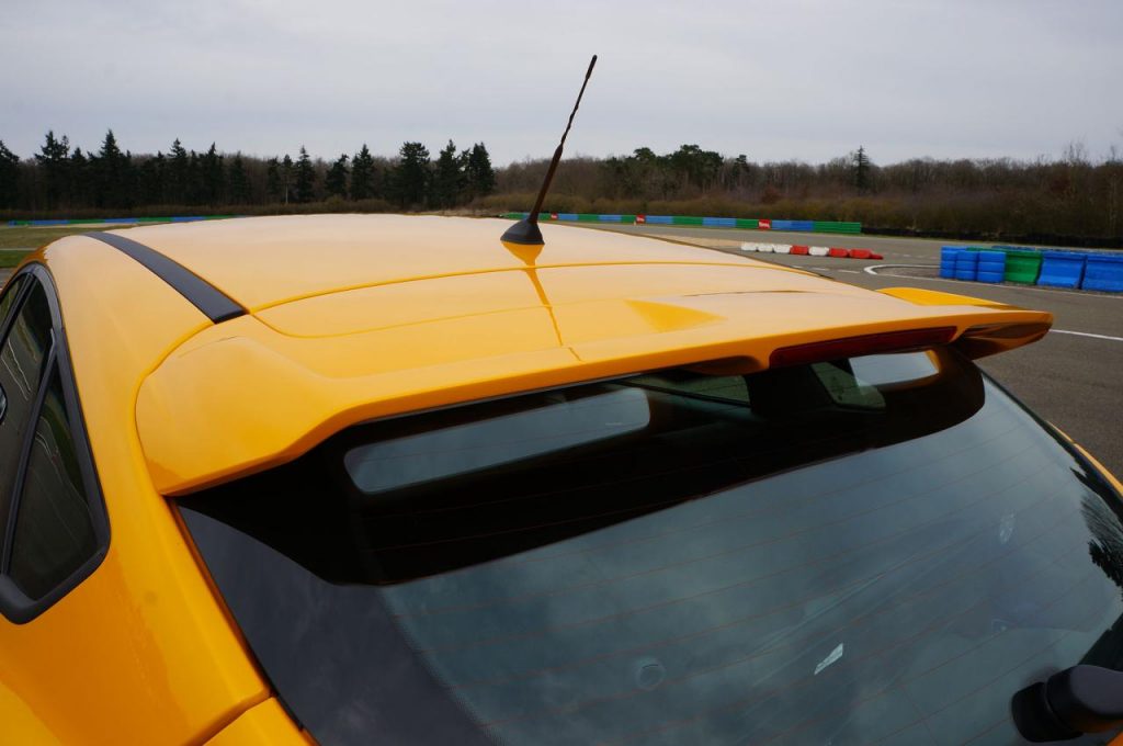 hd-essai_ford_focus_st_accomplie_1-9