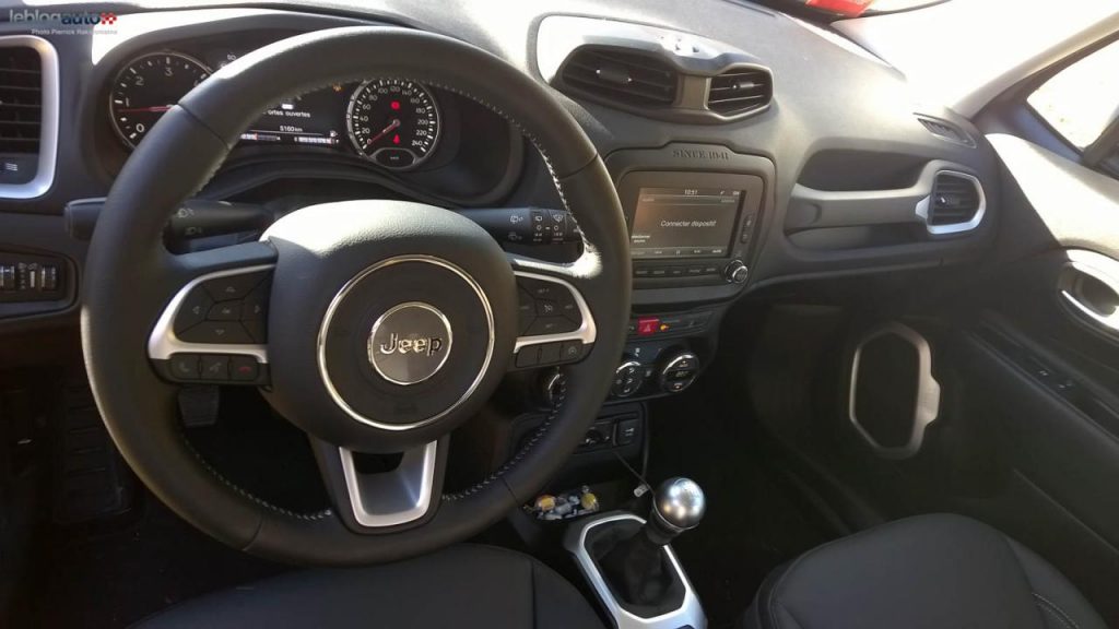 hd-essai_jeep_renegade_pour_bousculer_l_ordre_tabli_1-4