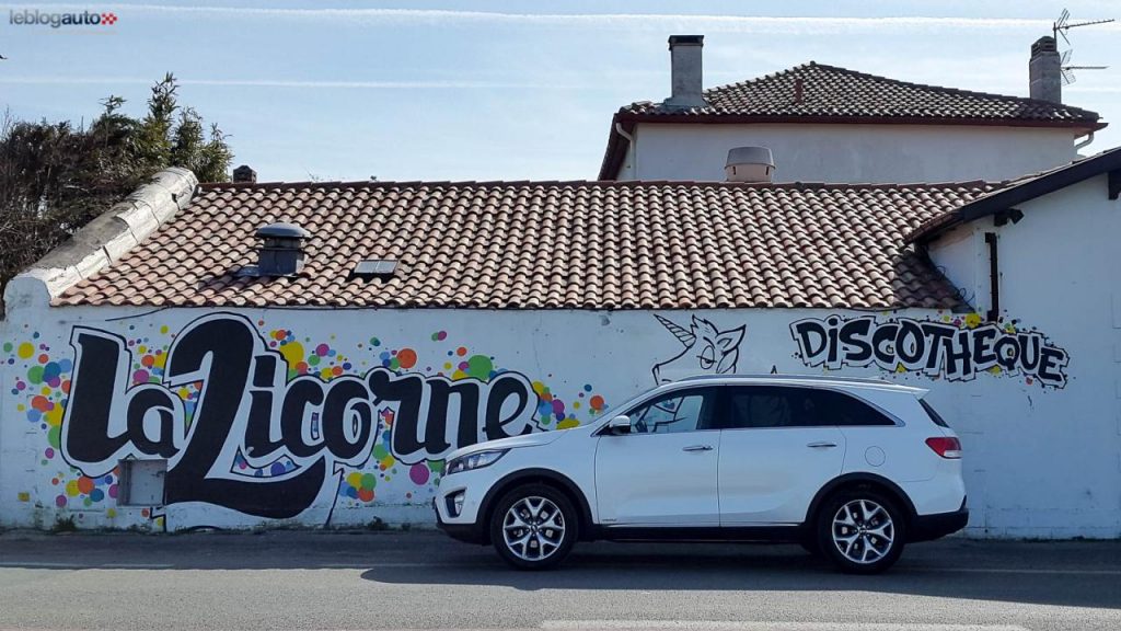 hd-essai_kia_sorento_2015_le_suv_premium_selon_kia_1-12