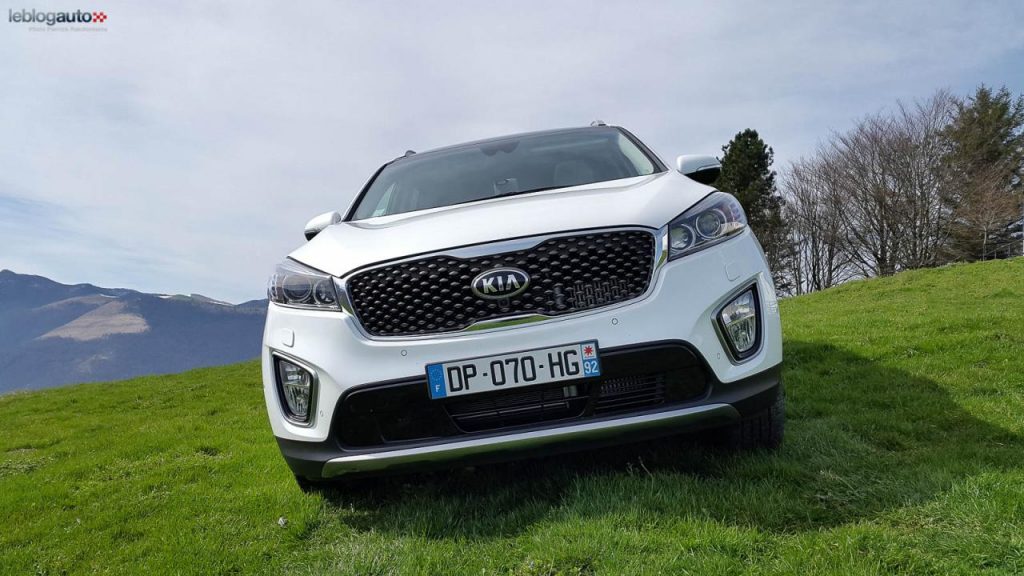 hd-essai_kia_sorento_2015_le_suv_premium_selon_kia_1-8