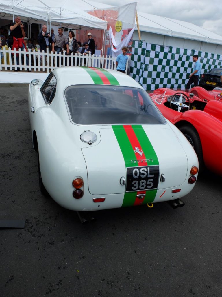 hd-ferrari_au_mans_classic_le_rouge_est_mis_1-14