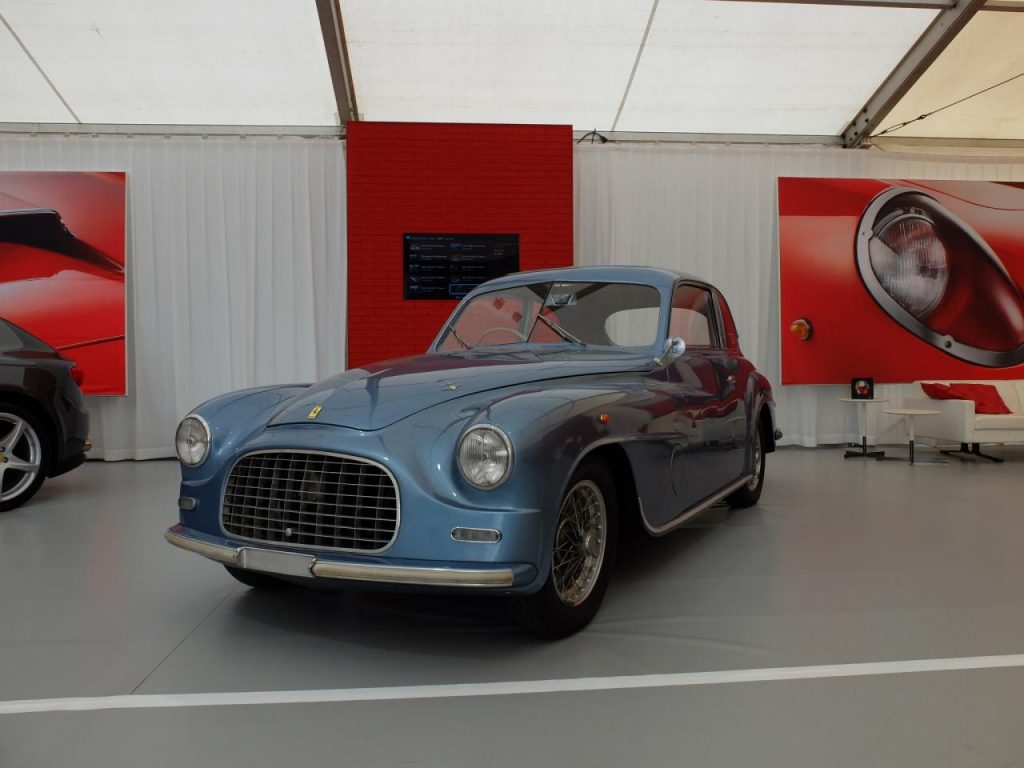 hd-ferrari_au_mans_classic_le_rouge_est_mis_1-24