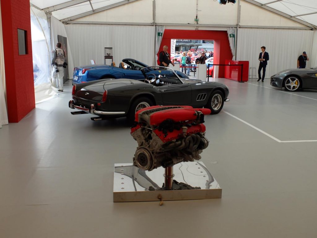 hd-ferrari_au_mans_classic_le_rouge_est_mis_1-27