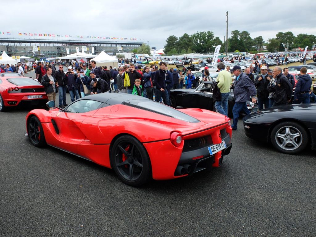hd-ferrari_au_mans_classic_le_rouge_est_mis_1-41
