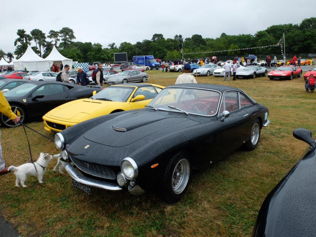 hd-ferrari_au_mans_classic_le_rouge_est_mis_1-8