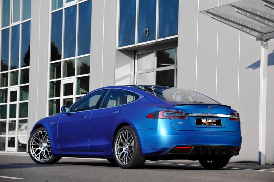 hd-francfort_2015_brabus_tesla_model_s_1-8