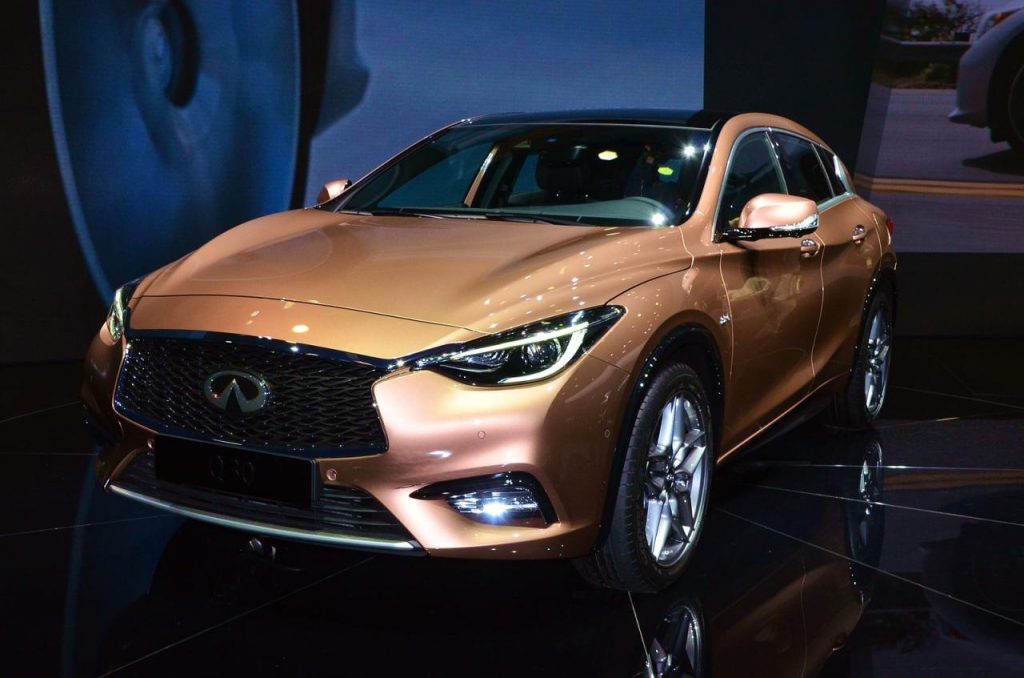hd-francfort_2015_live_infiniti_q30_1-28