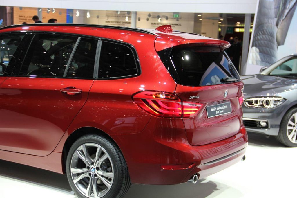hd-genve_2015_live_bmw_srie_2_gran_tourer_1-11