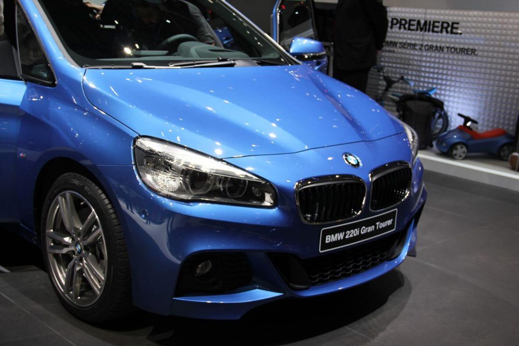 hd-genve_2015_live_bmw_srie_2_gran_tourer_1-2