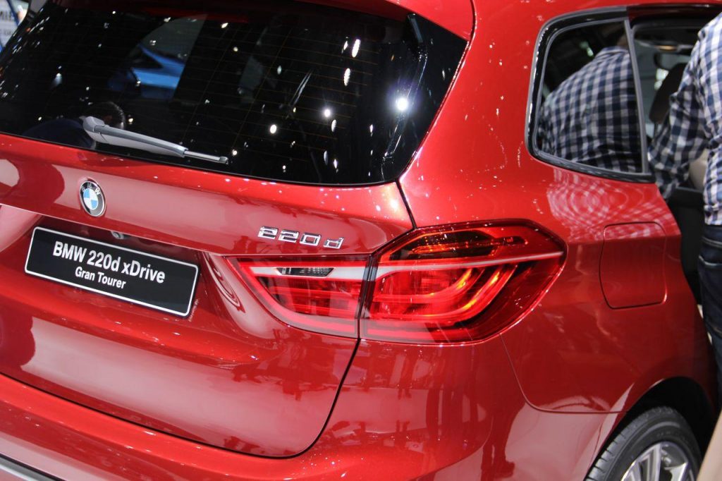 hd-genve_2015_live_bmw_srie_2_gran_tourer_1-6