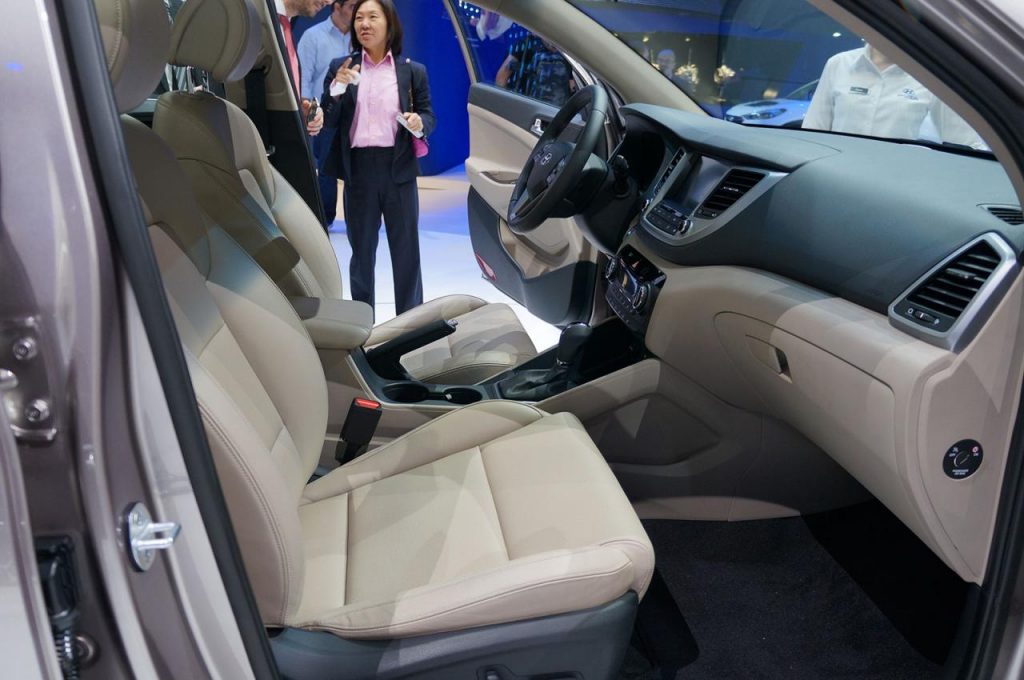 hd-genve_2015_live_hyundai_tucson_1-1