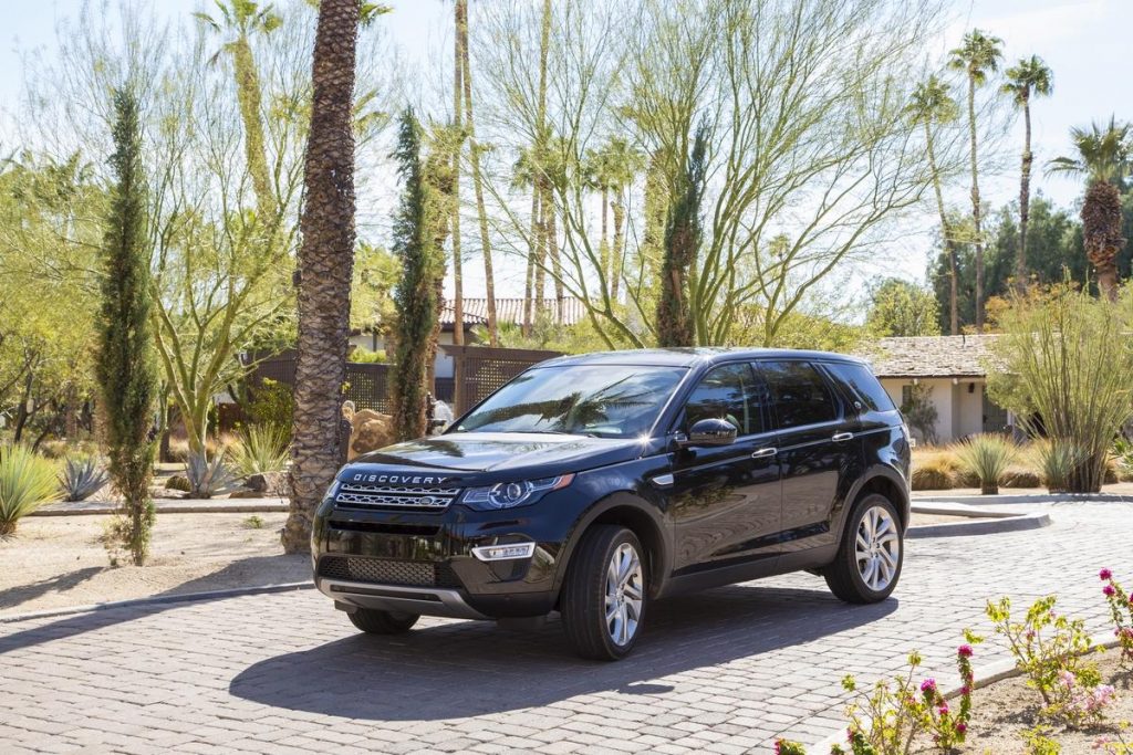 hd-land_rover_discovery_sport_launch_edition_aux_usa_1-6