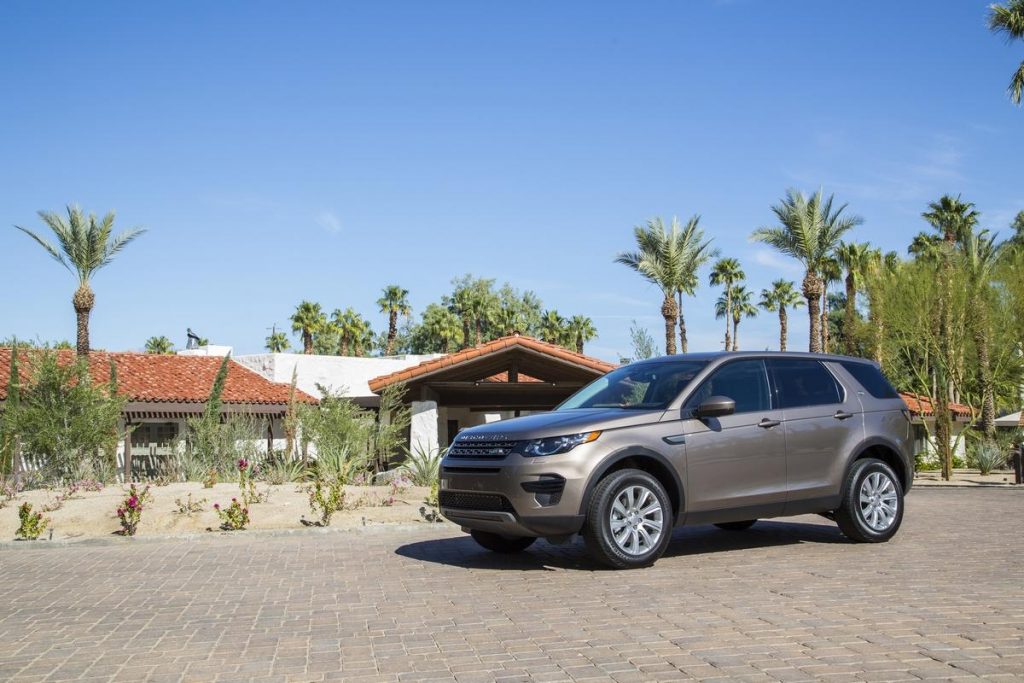 hd-land_rover_discovery_sport_launch_edition_aux_usa_1-7