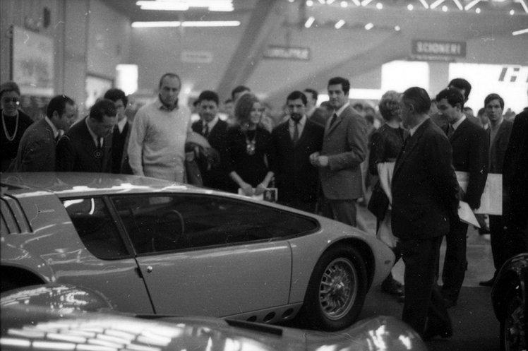 hd-les_concepts_italdesign_bizzarrini_manta_1968_1-5