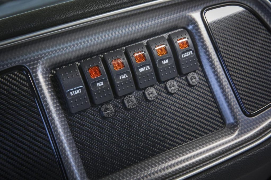 hd-mopar_lche_la_dodge_challenger_drag_pak_1-1