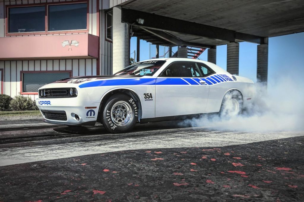 hd-mopar_lche_la_dodge_challenger_drag_pak_1-10