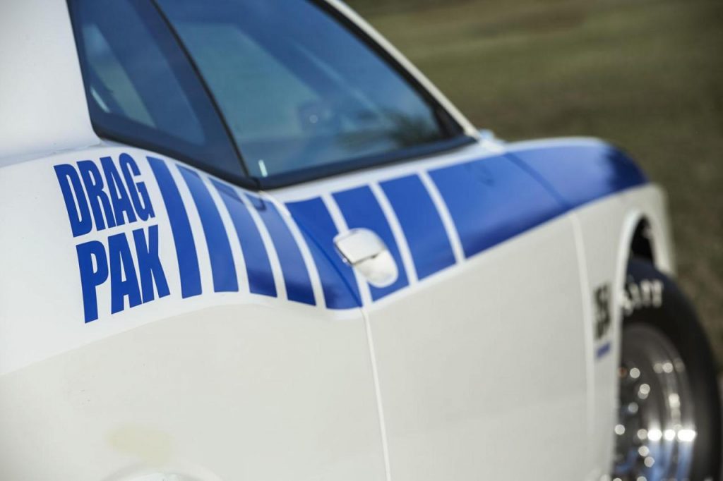 hd-mopar_lche_la_dodge_challenger_drag_pak_1-4