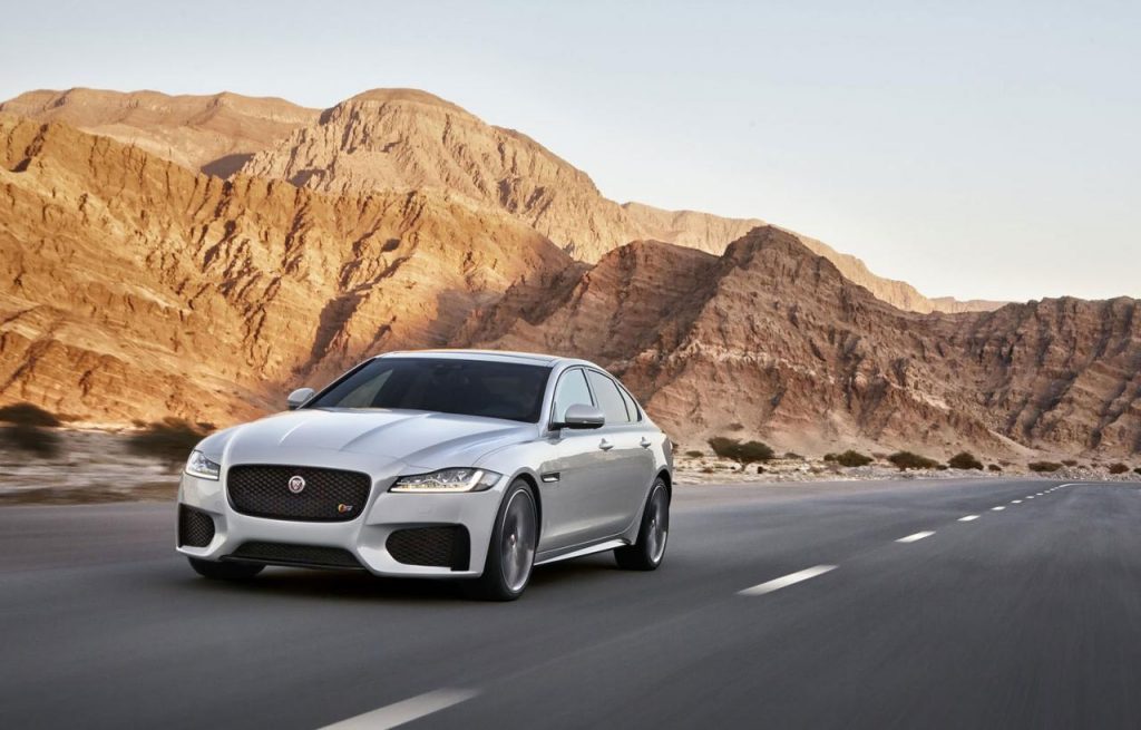 hd-new_york_2015_jaguar_xf_1-17