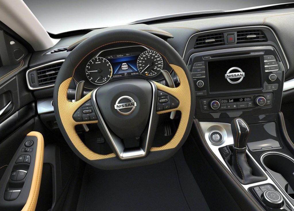 hd-new_york_2015_nissan_maxima_1-1