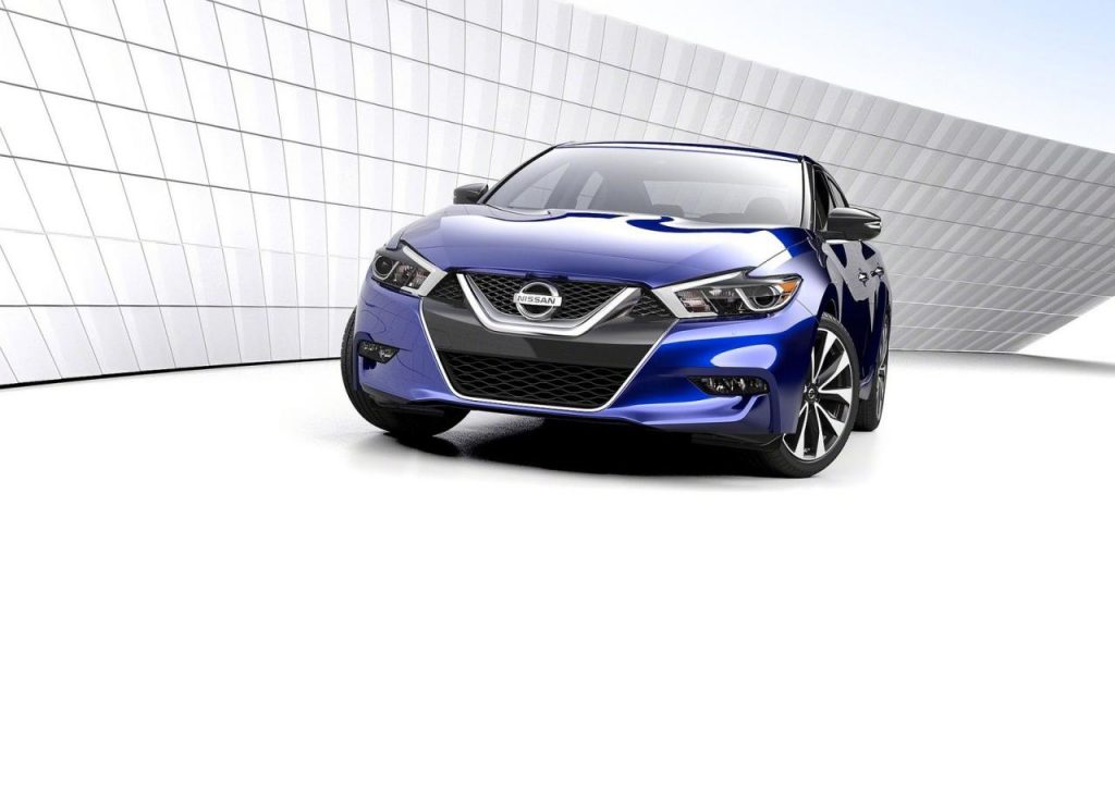 hd-new_york_2015_nissan_maxima_1-12