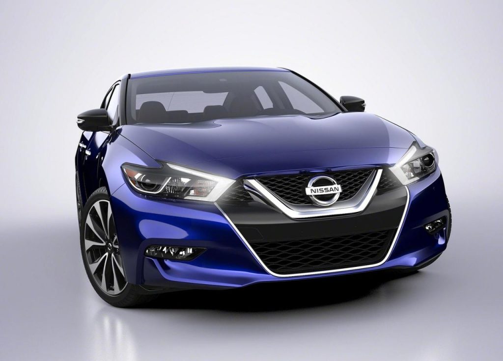 hd-new_york_2015_nissan_maxima_1-16