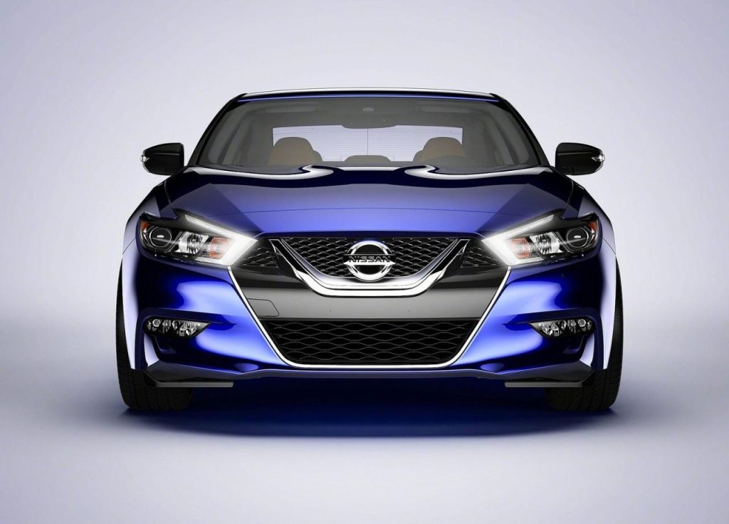 hd-new_york_2015_nissan_maxima_1-17