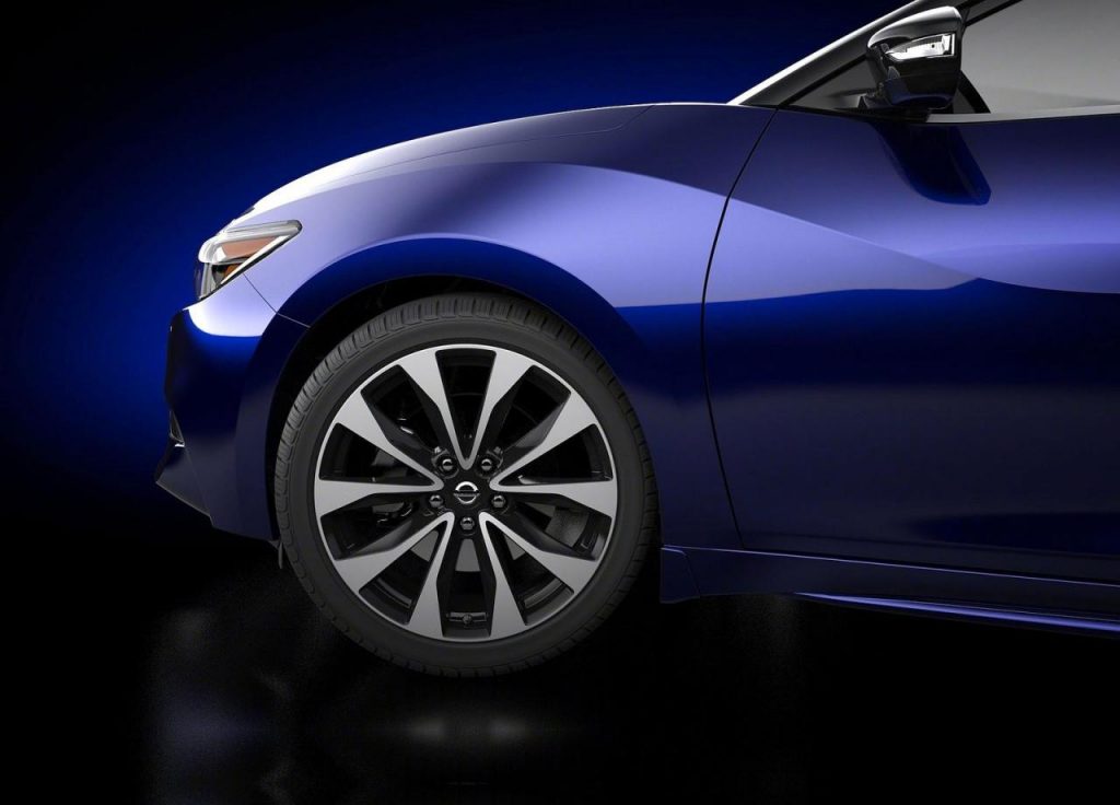 hd-new_york_2015_nissan_maxima_1-3