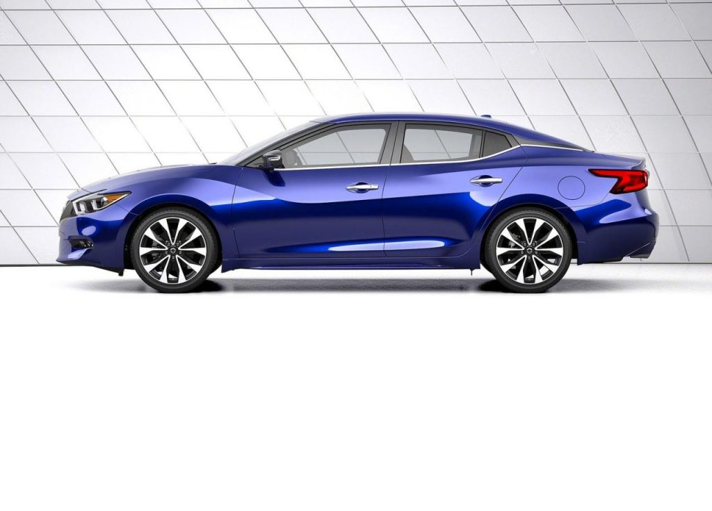 hd-new_york_2015_nissan_maxima_1-8