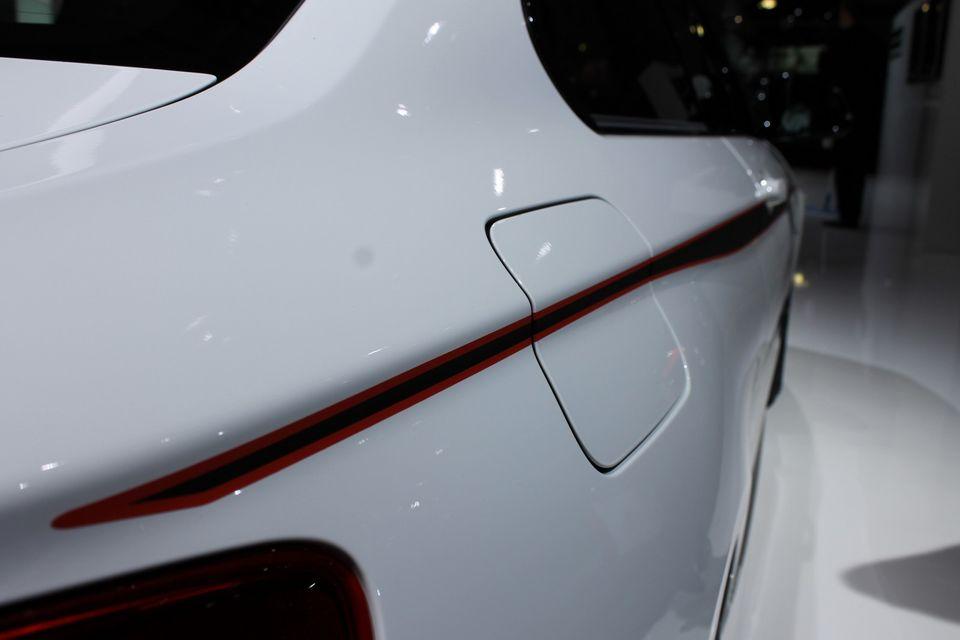 hd-paris_2014_live_bmw_m235i_pack_m_performance_1-1