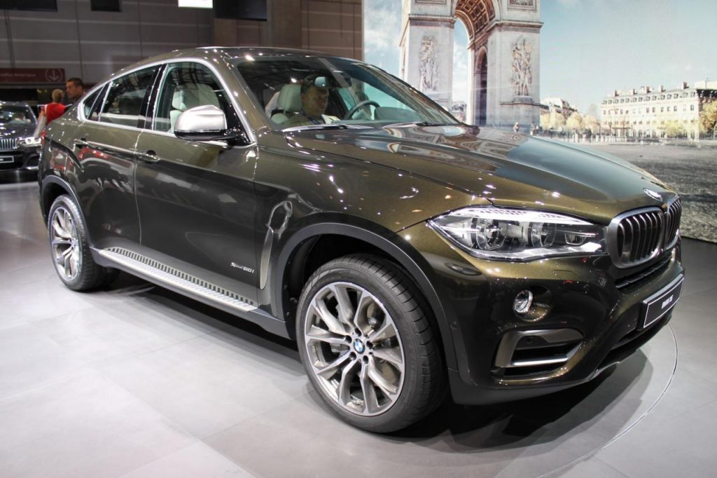 hd-paris_2014_live_bmw_x6_1-15