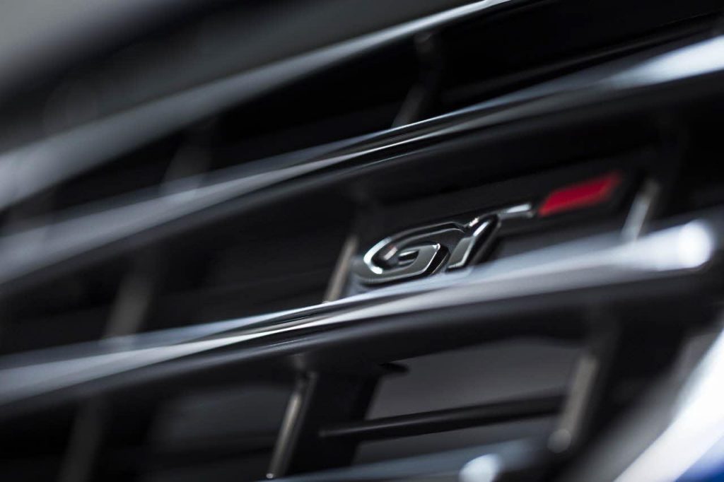 hd-paris_2014_peugeot_308_gt_1-22