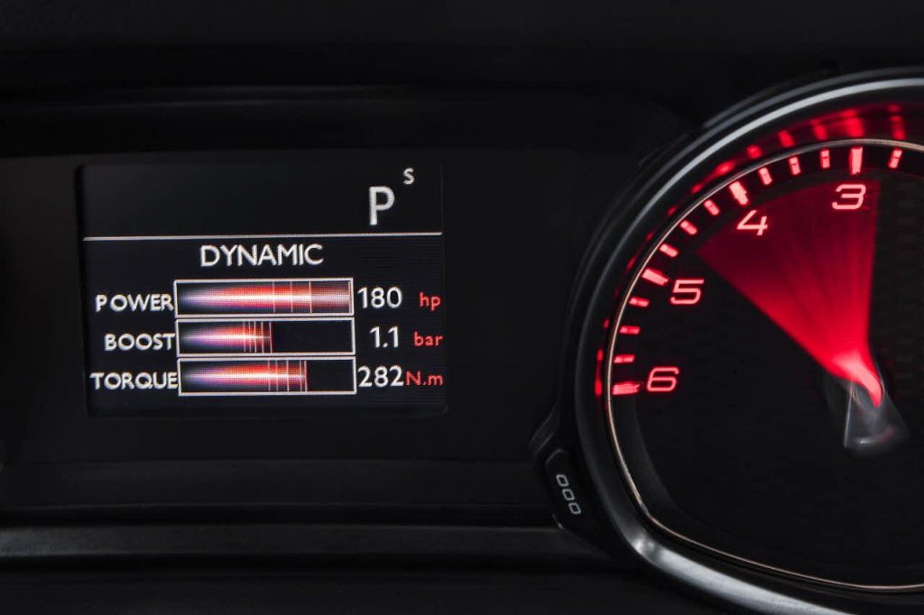 hd-paris_2014_peugeot_308_gt_1-32