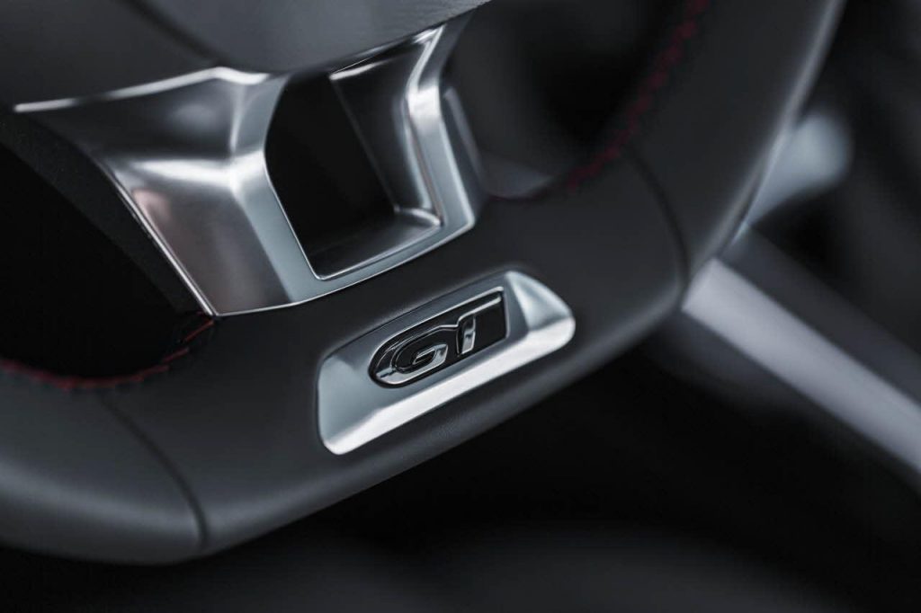 hd-paris_2014_peugeot_308_gt_1-34