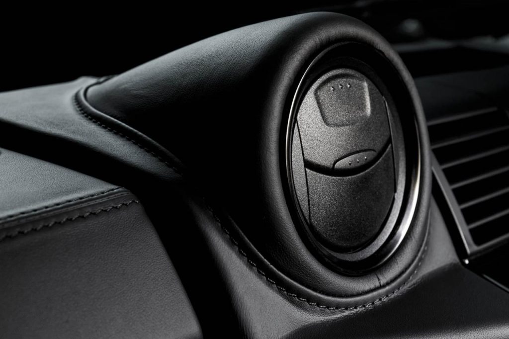 hd-paul_smith_et_le_land_rover_defender_1-17