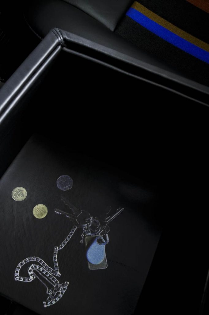 hd-paul_smith_et_le_land_rover_defender_1-18