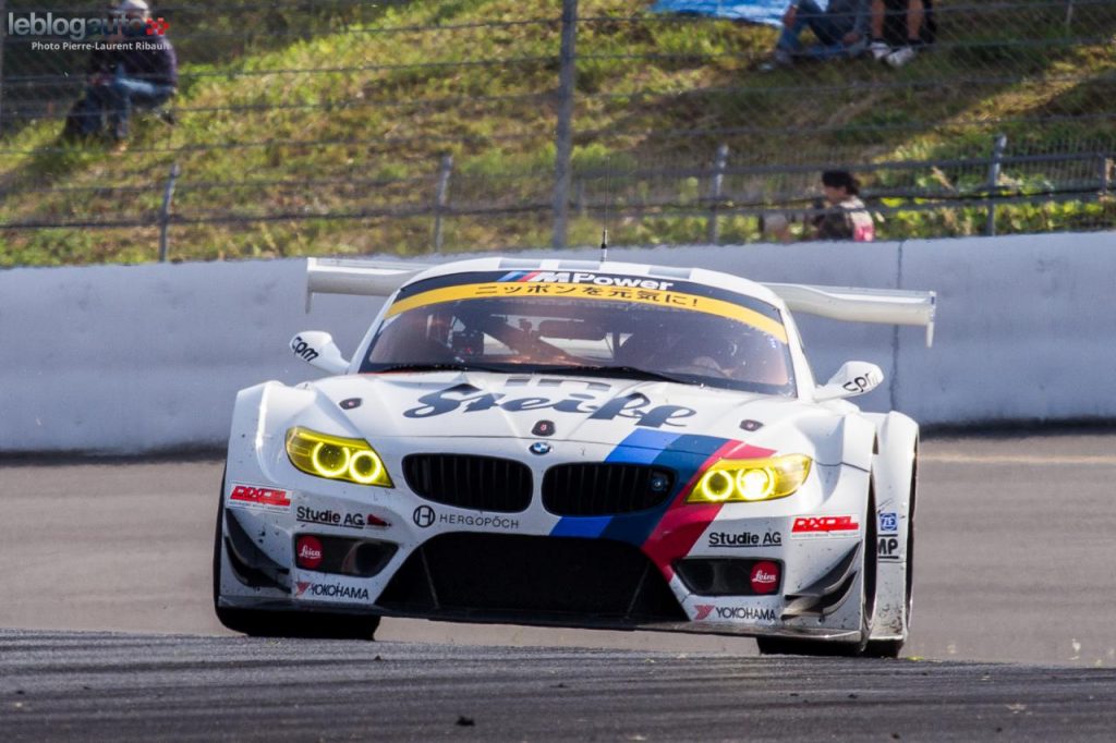 hd-super_gt_2014_2_oliveira_masuda_tiennent_bon_jusqu_au_bout_fuji_1-3