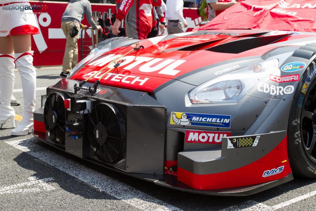 hd-super_gt_2014_2_oliveira_masuda_tiennent_bon_jusqu_au_bout_fuji_1-36