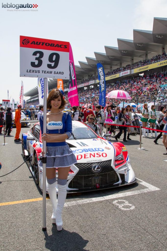 hd-super_gt_2014_2_oliveira_masuda_tiennent_bon_jusqu_au_bout_fuji_1-38